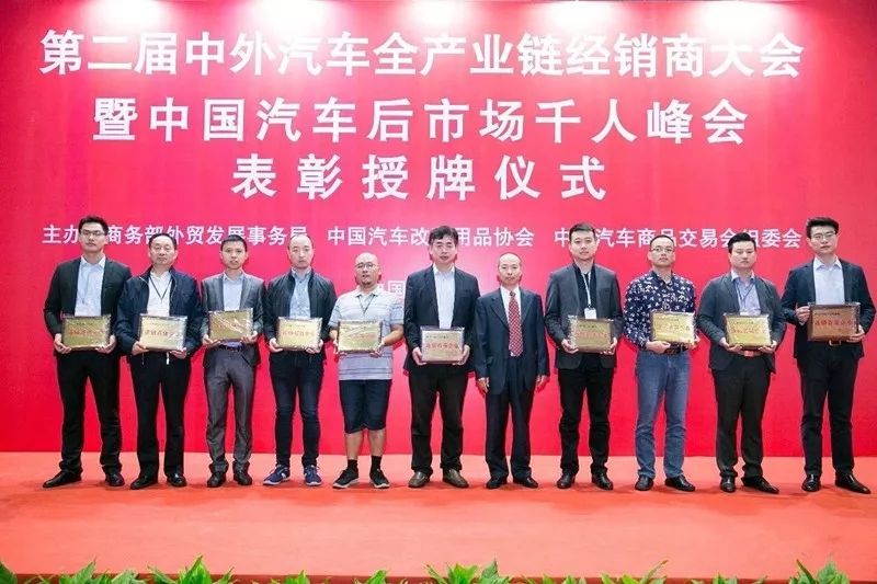 1540350807449553.jpg 640.webp.jpg